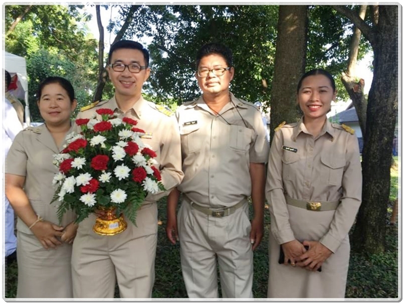 ﻿สำนักงานบังคับคดีจังหวัดฉะเชิงเทรา ร่วมพิธีวางพุ่มถวายราชสักการะสมเด็จพระศรีนครินทราบรมราชชนนี เนื่องในวันคล้ายวันพระราชสมภพ